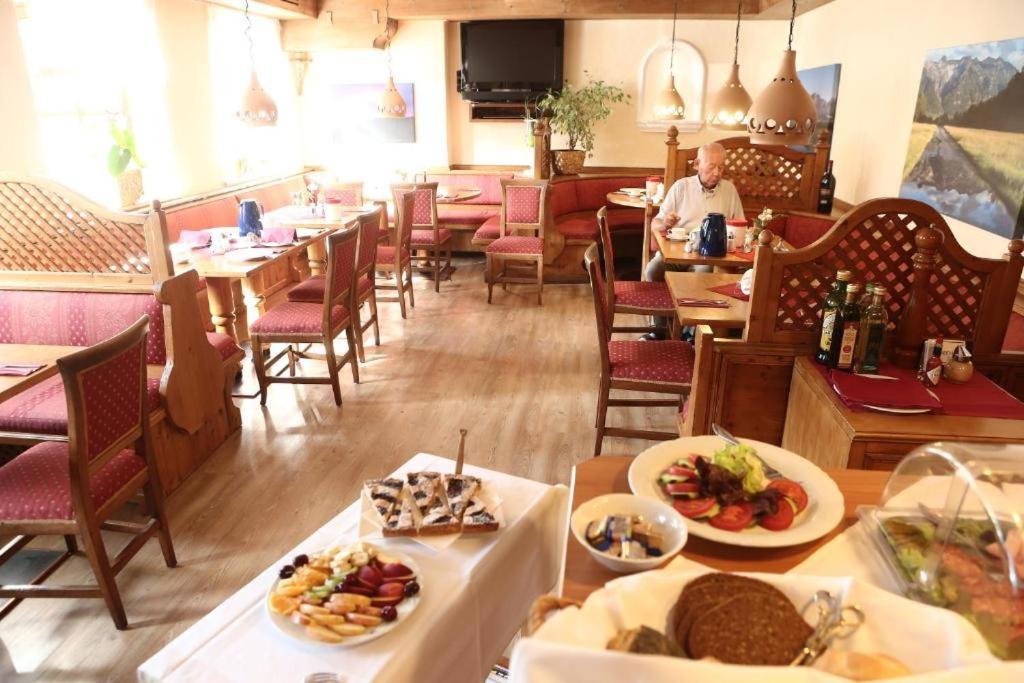 La Locanda Ristorante Pizzeria Garni Ohlstadt Eksteriør bilde